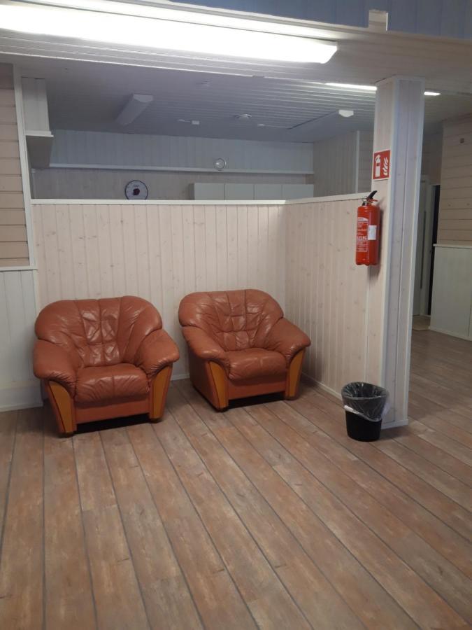 Jaalan Tienristi Motell Kouvola Exteriör bild