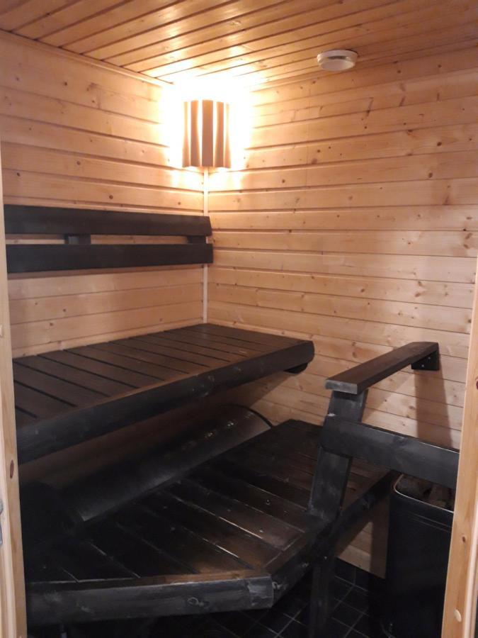 Jaalan Tienristi Motell Kouvola Exteriör bild